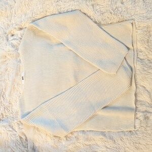Uniqlo sweater